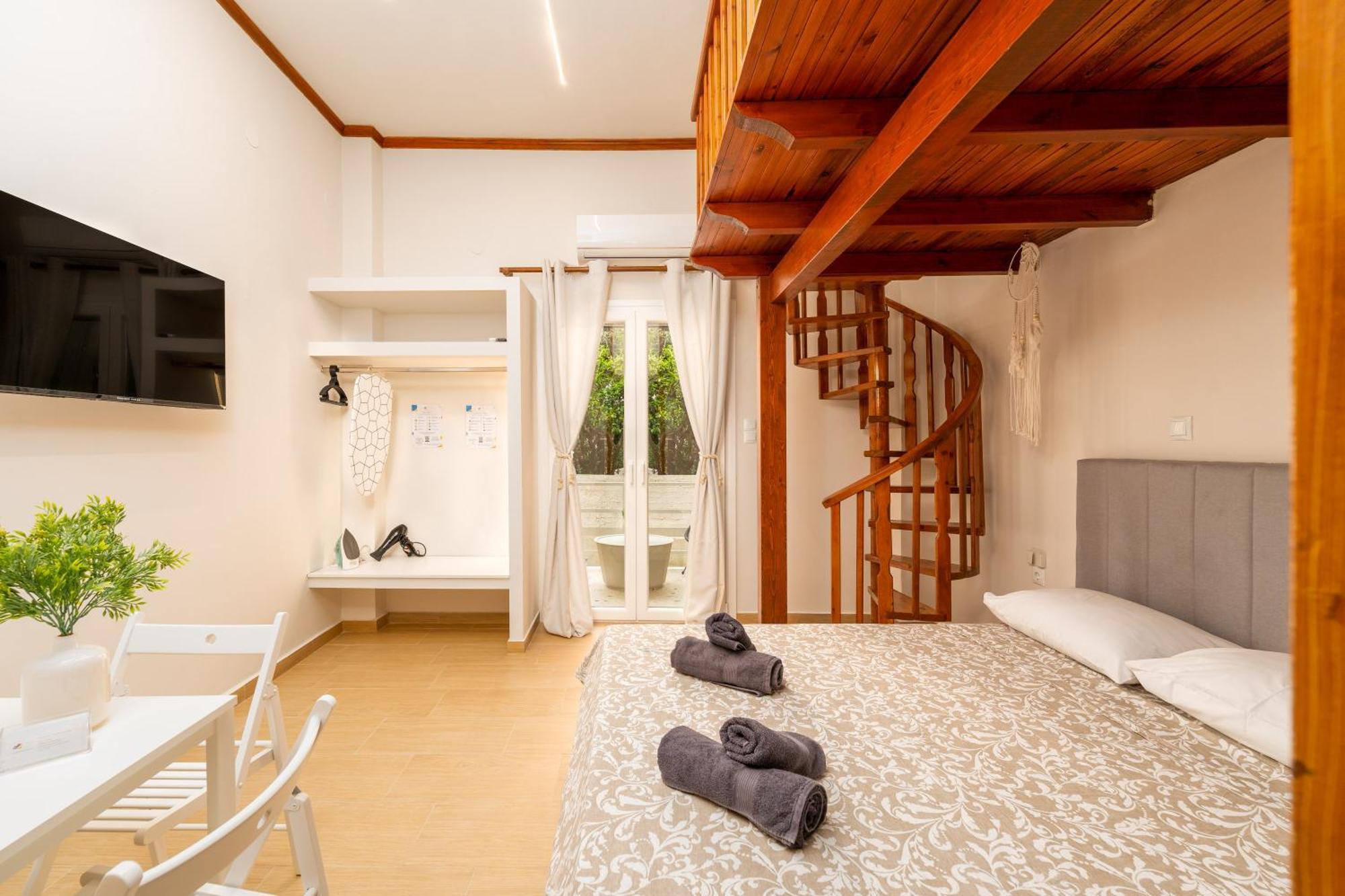 Dionysia Sea Side By Greece Apartment Selianítika エクステリア 写真